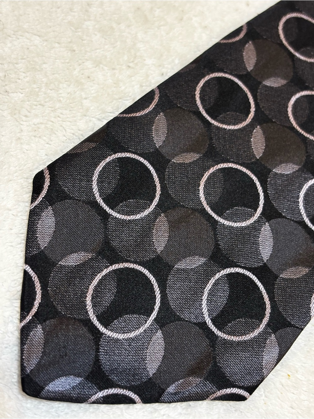 Men's Black Tie with Silver Circular Pattern